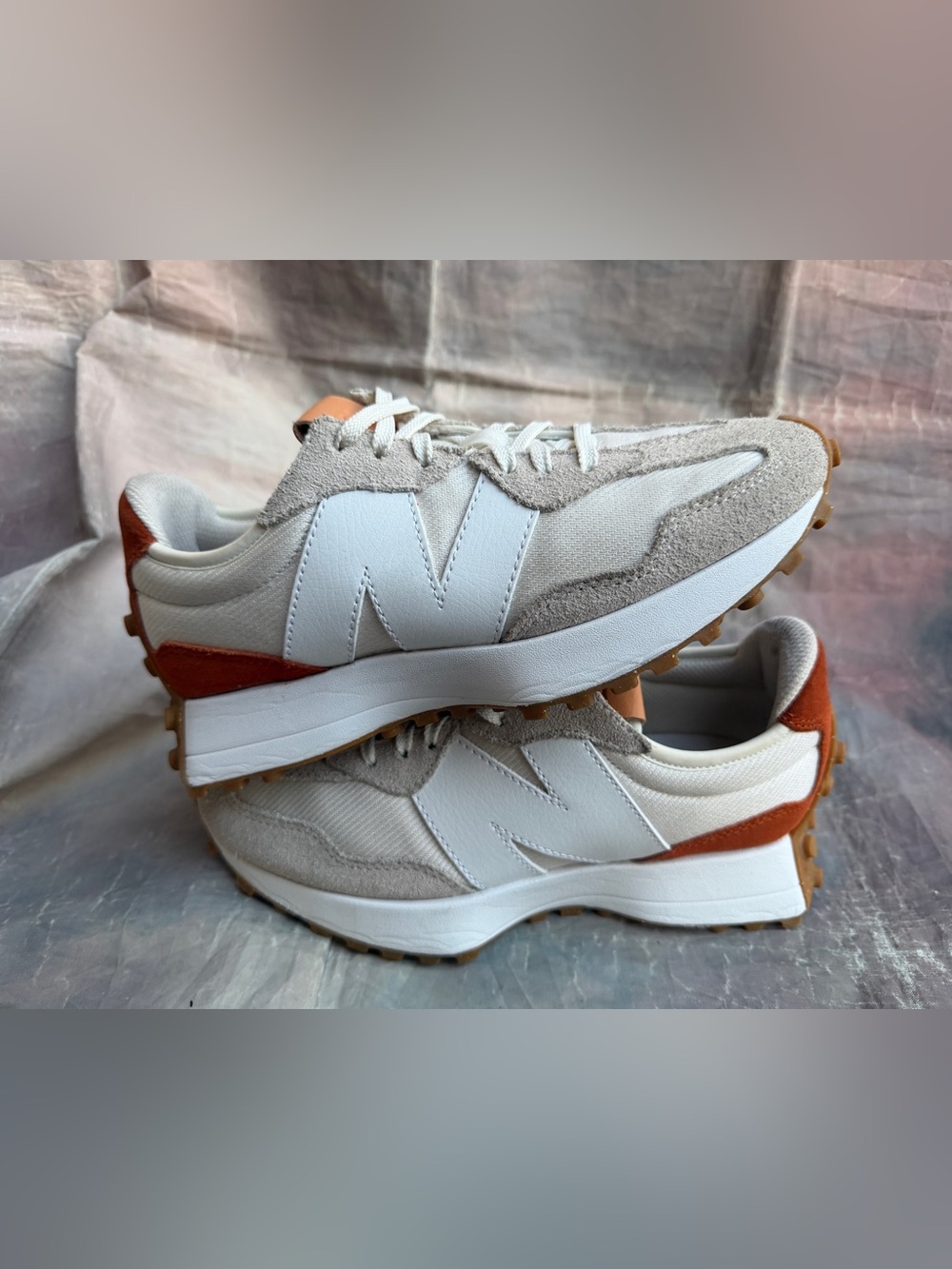 New Balance 327 Sea Salt/Rust Oxide Women’s size 7.5